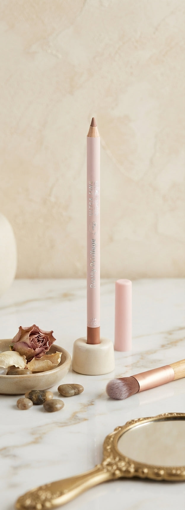 Delineador de Labios Ultra Fine Sculpting Liner - Pretty Privilege