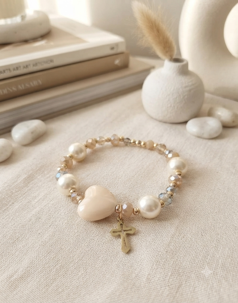 Pulsera Elástica Estilo Minimalista con Dije y Detalles Dorados