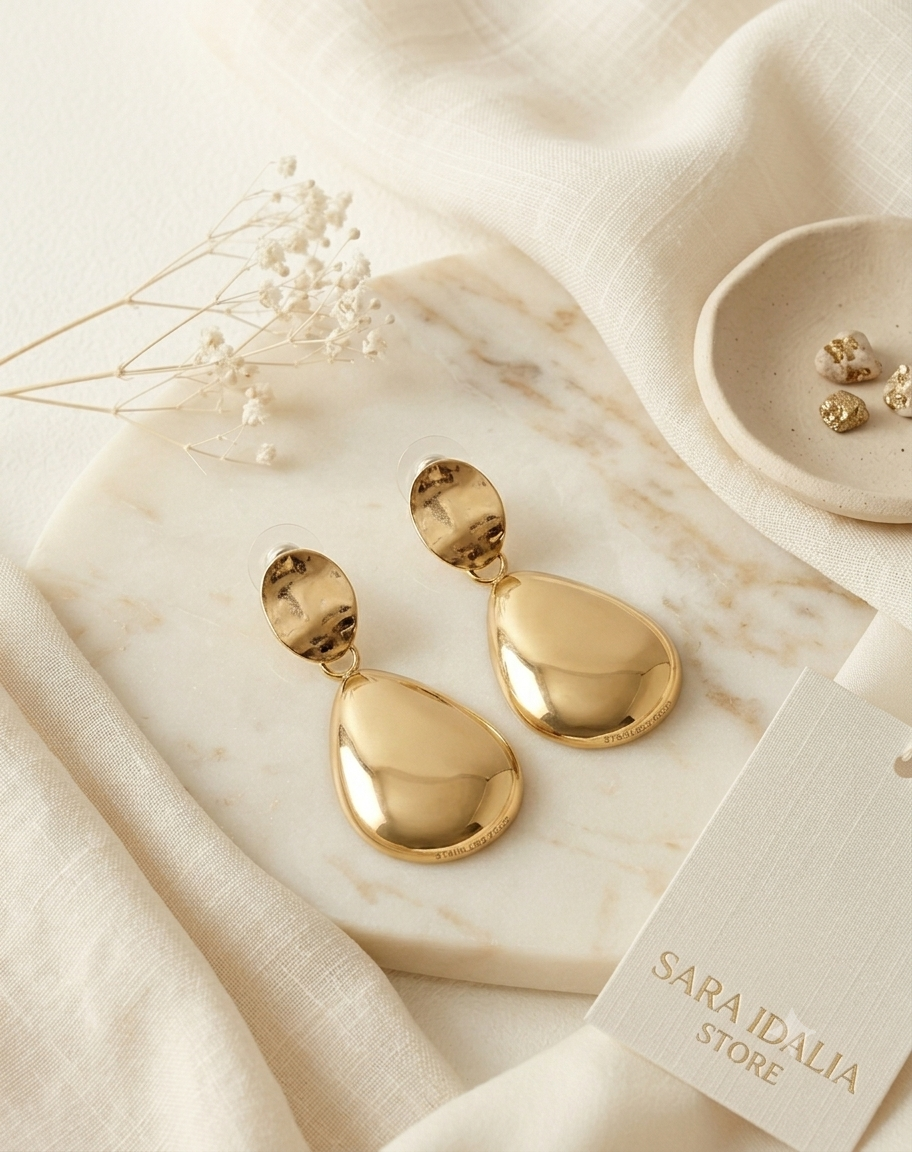 Aretes Largos de Gota Dorado