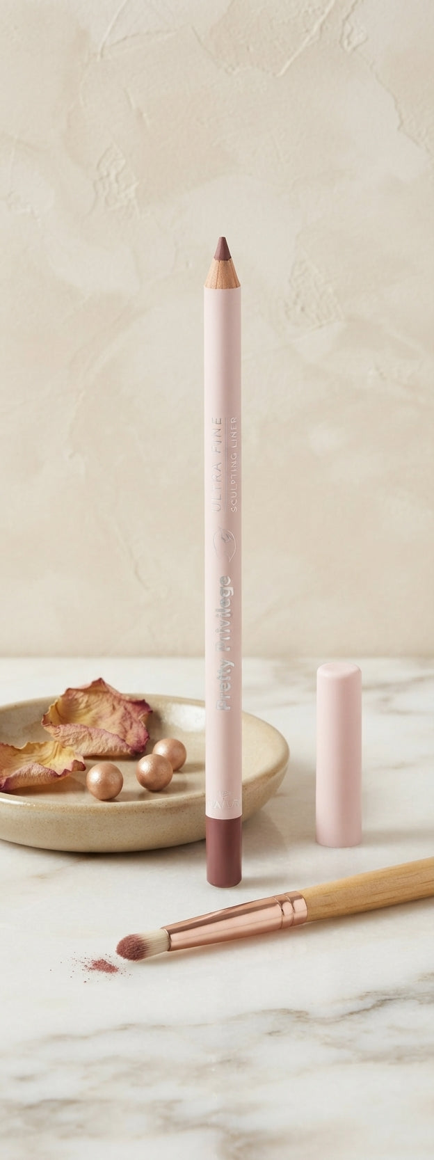 Delineador de Labios Ultra Fine Sculpting Liner - Pretty Privilege
