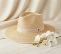 Sombrero Estilo Bali con Cinta Beige y Protección Solar UPF 50+ - Color Natural