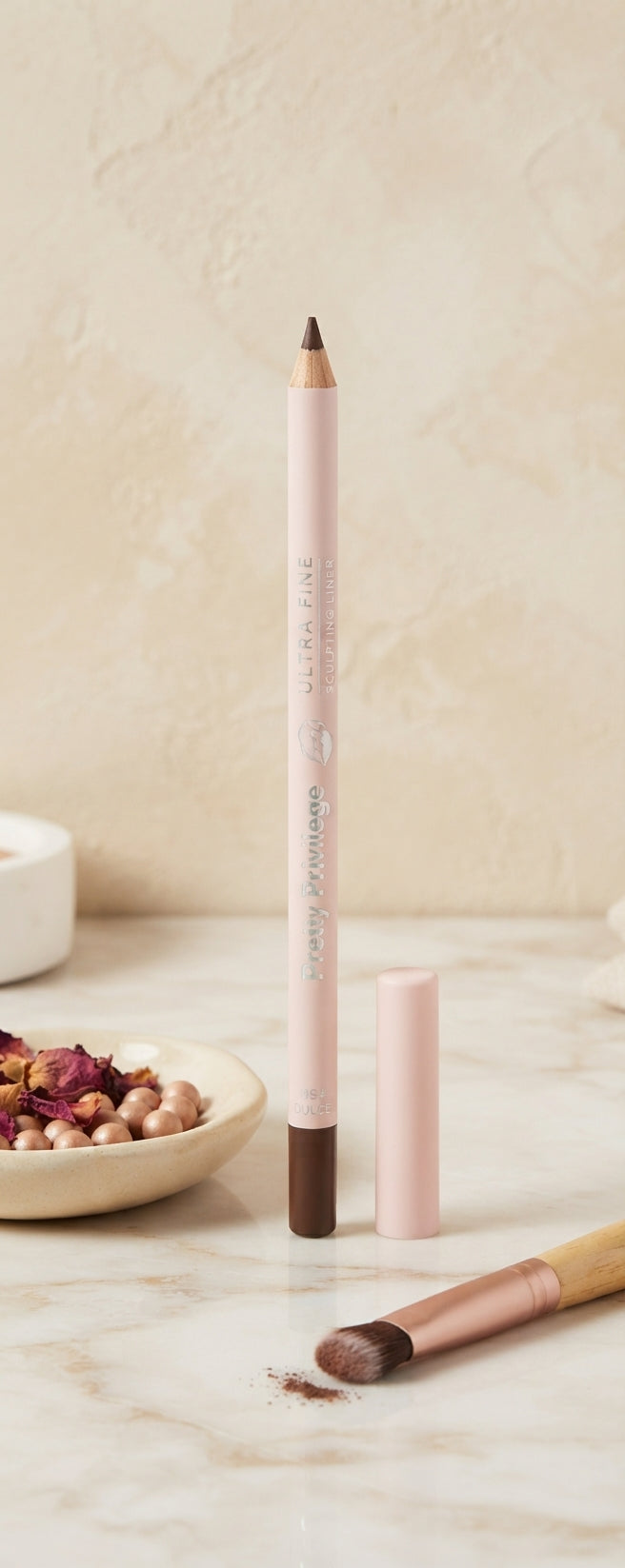 Delineador de Labios Ultra Fine Sculpting Liner - Pretty Privilege