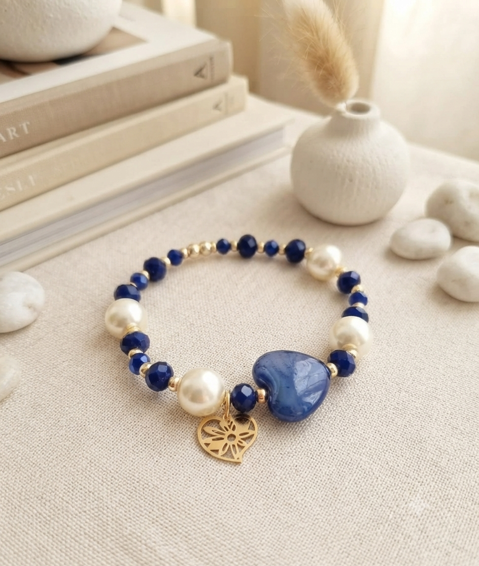 Pulsera Elástica Estilo Minimalista con Dije y Detalles Dorados