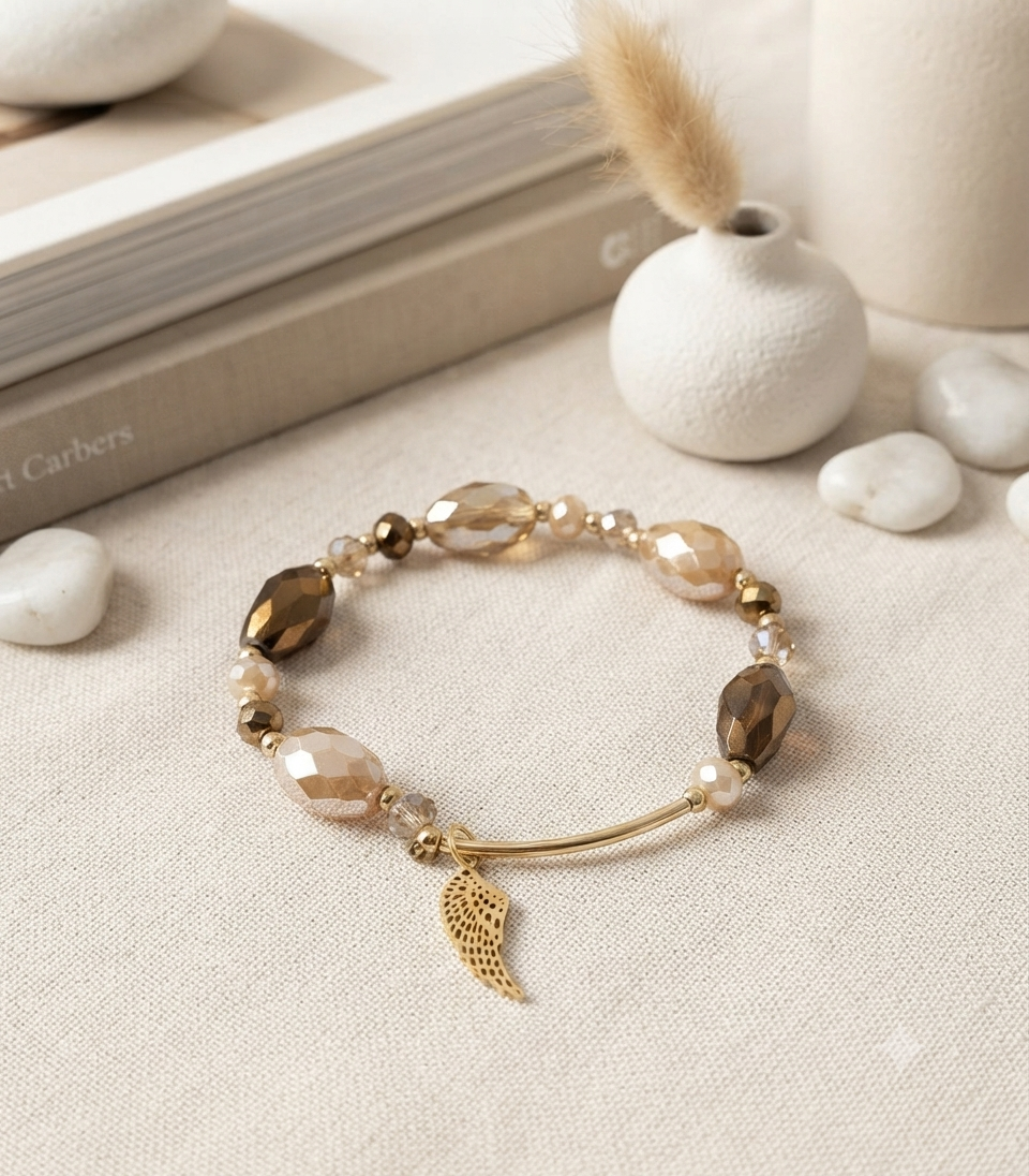 Pulsera Elástica Estilo Minimalista con Dije y Detalles Dorados