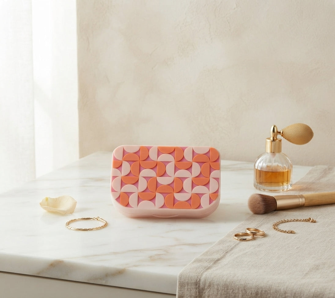 Estuche Organizador para Pestañas Postizas con Espejo – Diseño Geométrico