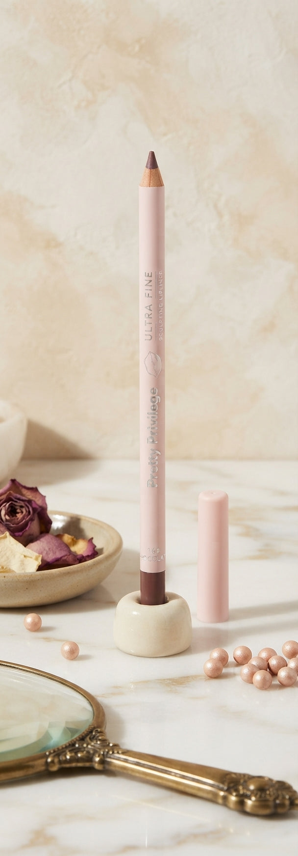 Delineador de Labios Ultra Fine Sculpting Liner - Pretty Privilege