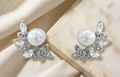 Broqueles de Perla y Flores con Brillos