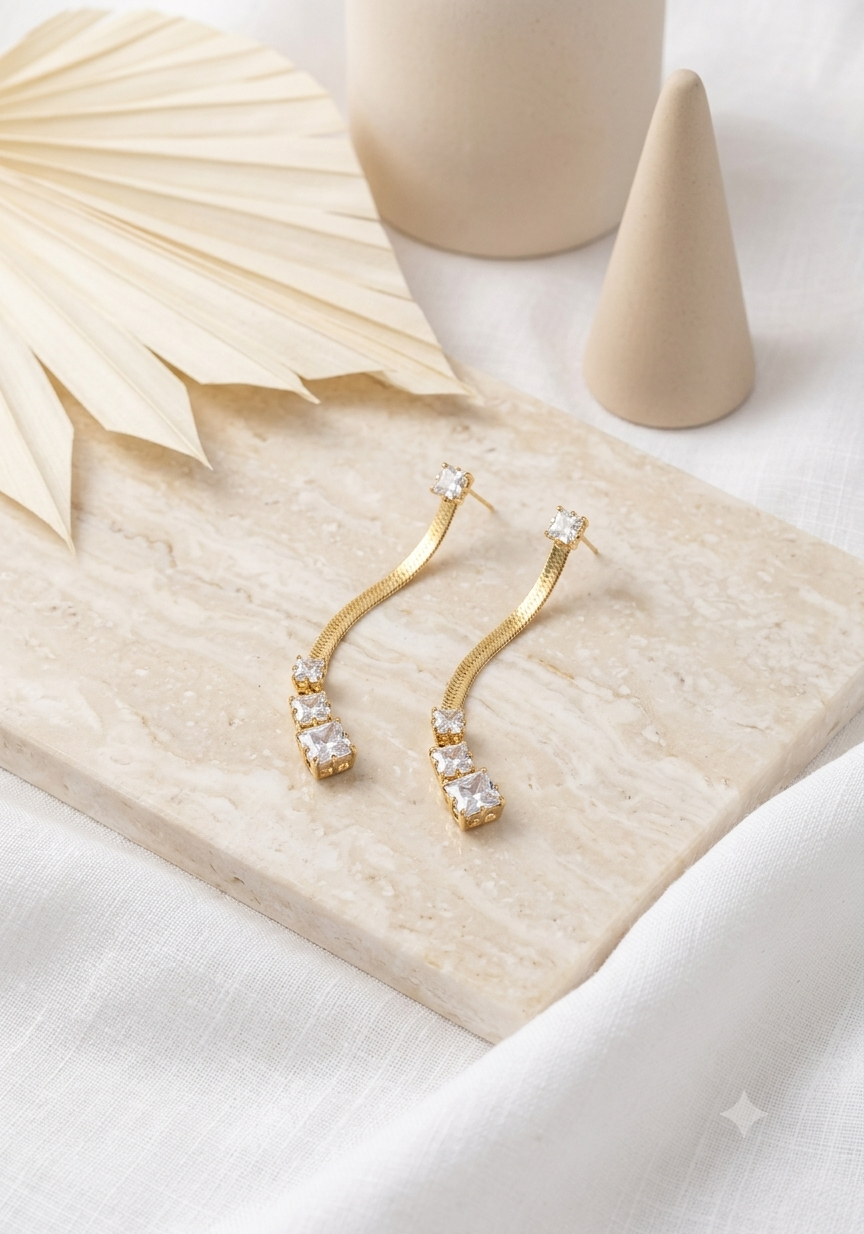 Aretes Colgantes con Circonias Cúbicas de Corte Cuadrado
