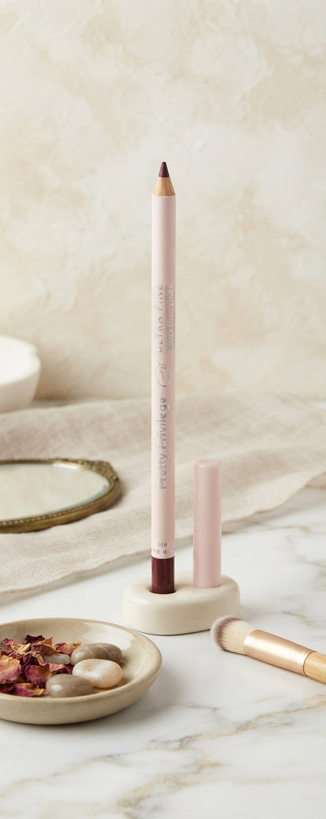 Delineador de Labios Ultra Fine Sculpting Liner - Pretty Privilege