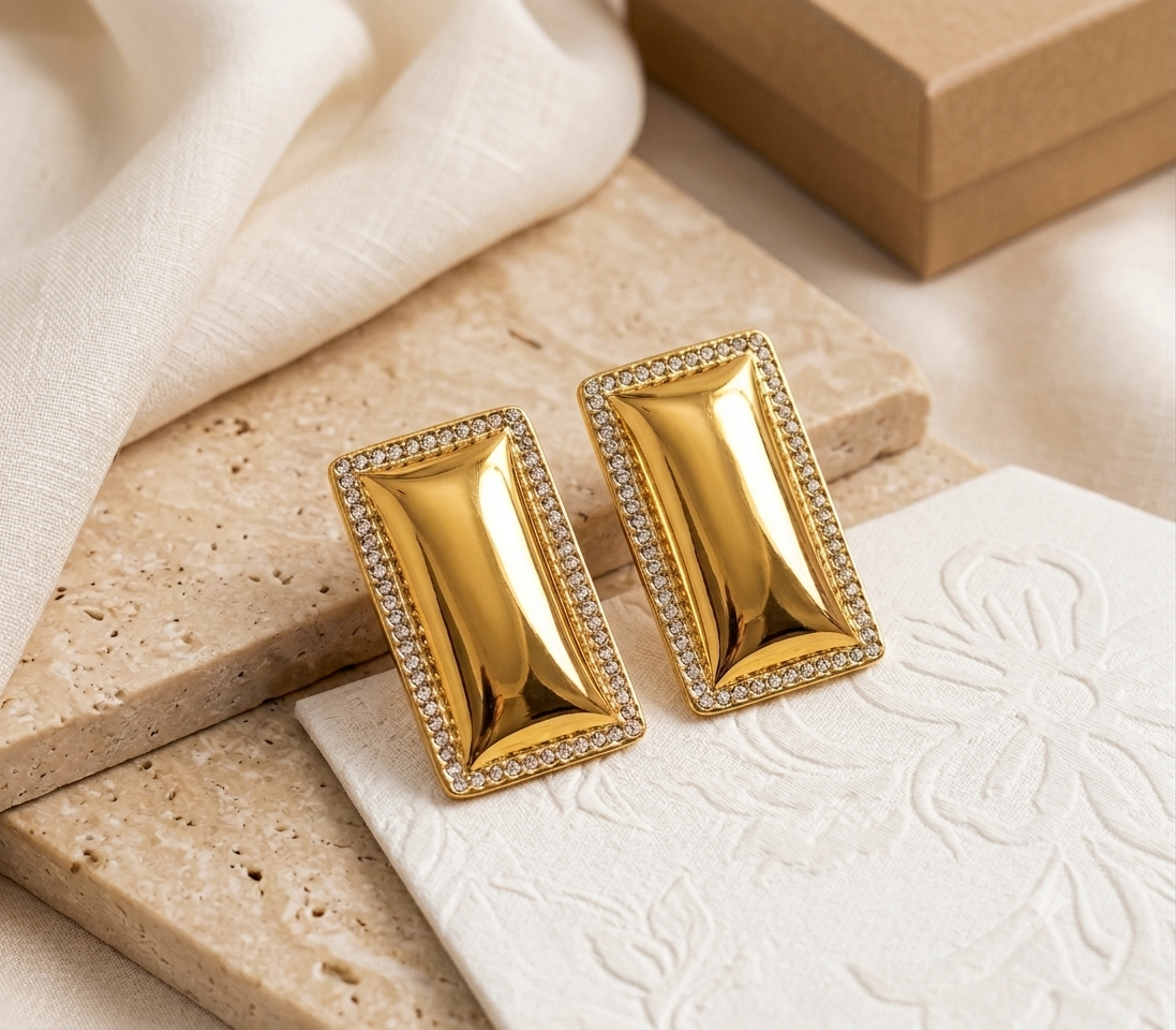 Aretes Rectangulares con Contorno de Brillos