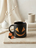 Taza de Cerámica Negra Diseño Calabaza Halloween con Detalle Metálico